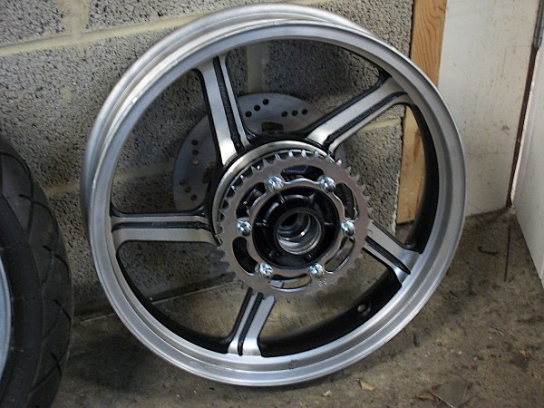 Rear wheel polished disc and drive fitted lh.JPG